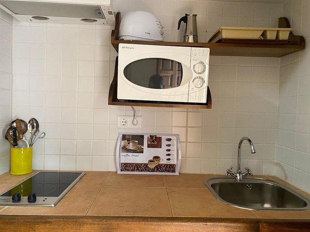 Imagen de la habitación del Hotel Apartamentos Turísticos Los Alisos. Foto 17