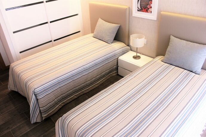 Imagen de la habitación del Hotel Apartamentos Turísticos da Nazaré. Foto 19