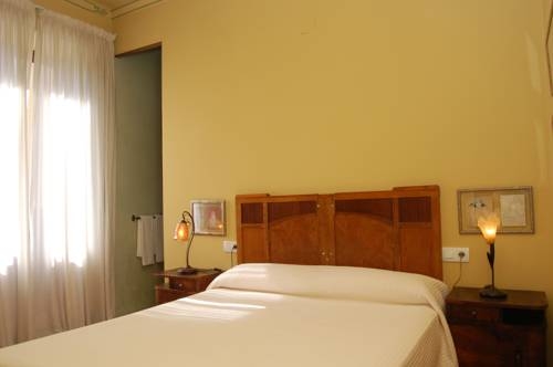 Imagen de la habitación del Hotel Apartamentos Turisticos Luna De Cristal. Foto 3