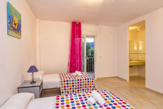 Imagen de la habitación del Hotel Apartamentos Turisticos Zahazar. Foto 18