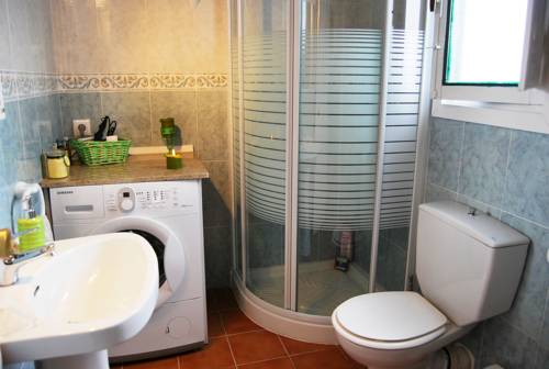 Imagen de la habitación del Hotel Apartamentos Vacacionales Sevilla. Foto 4
