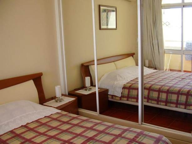 Imagen de la habitación del Hotel Apartamentos Varandas da Rocha. Foto 2