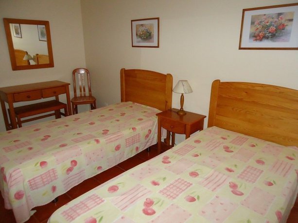 Imagen de la habitación del Hotel Apartamentos Varandas da Rocha. Foto 7