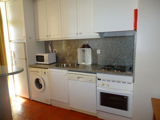 Imagen de la habitación del Hotel Apartamentos Varandas da Rocha. Foto 18