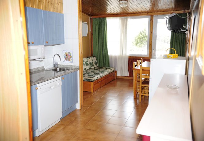 Imagen de la habitación del Hotel Apartamentos Varios Pas De La Casa 3000. Foto 2