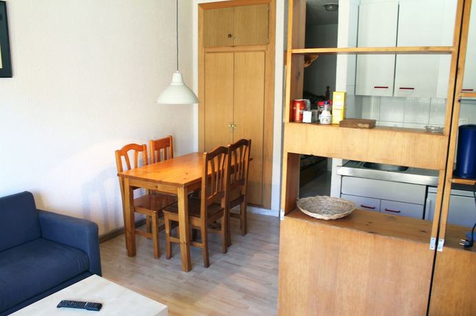 Imagen de la habitación del Hotel Apartamentos Varios Pas De La Casa 3000. Foto 16