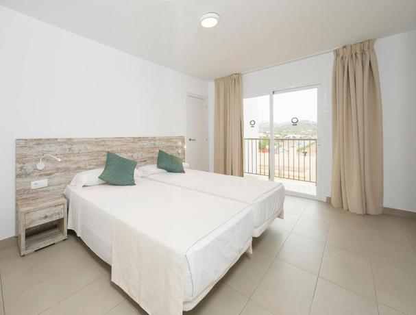 Imagen de la habitación del Hotel Apartamentos Vibra Riviera. Foto 6