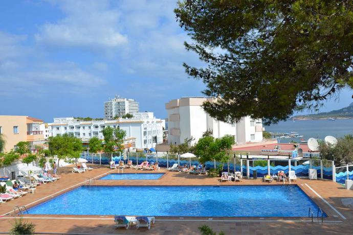 Imagen de la piscina del Hotel Apartamentos Vibra Riviera. Foto 23