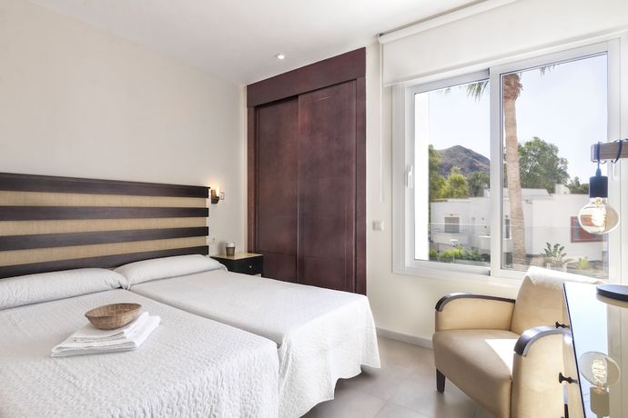 Imagen de la habitación del Hotel Apartamentos Villazul La Buganvilla. Foto 14