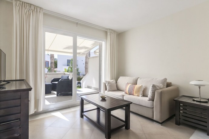 Imagen de la habitación del Hotel Apartamentos Villazul La Buganvilla. Foto 19