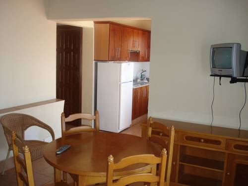 Imagen de la habitación del Hotel Apartamentos Y Bungalows Finca Colón. Foto 8