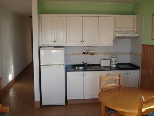 Imagen de la habitación del Hotel Apartamentos Y Bungalows Finca Colón. Foto 14