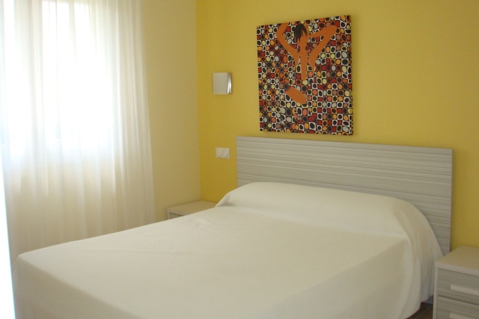 Imagen de la habitación del Hotel Apartamentos y Villas Oliva Nova Golf. Foto 4
