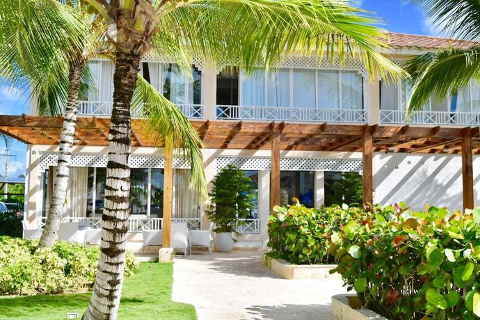 Imagen de los interiores del Hotel Apartaments At Cadaques Caribe. Foto 27