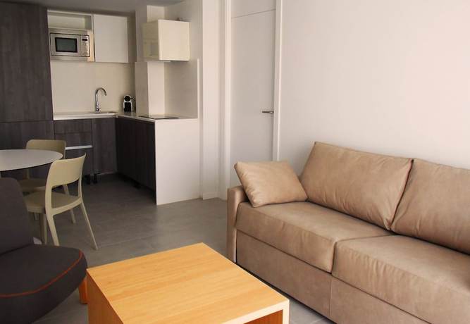 Imagen de la habitación del Hotel Apartaments B-Llobet Sun and Confort. Foto 14