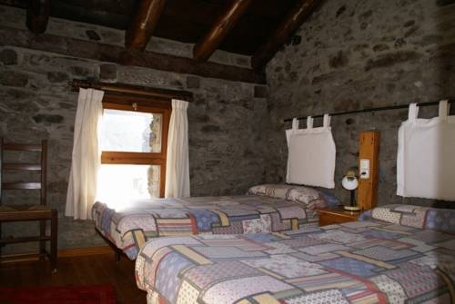 Imagen general del Hotel Apartaments Casa Vella Popaire. Foto 2