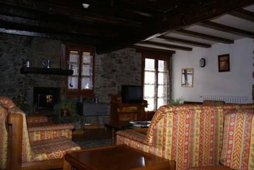 Imagen general del Hotel Apartaments Casa Vella Popaire. Foto 22