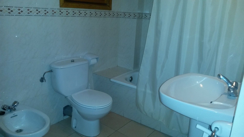 Imagen de la habitación del Hotel Apartaments Els Avets. Foto 4
