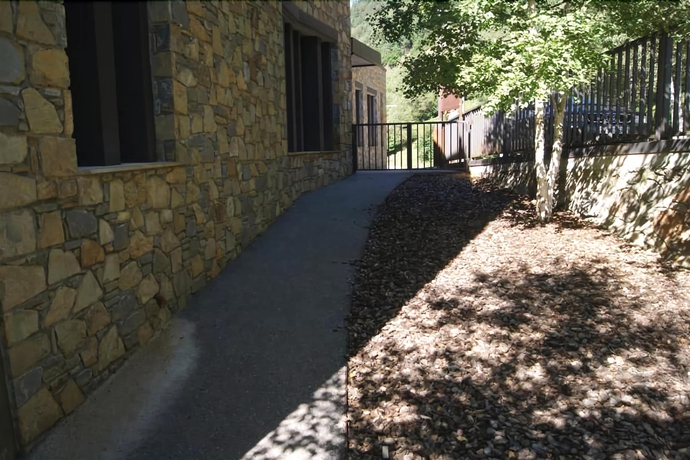 Imagen de los exteriores del Hotel Apartaments Els Esquiadors. Foto 14