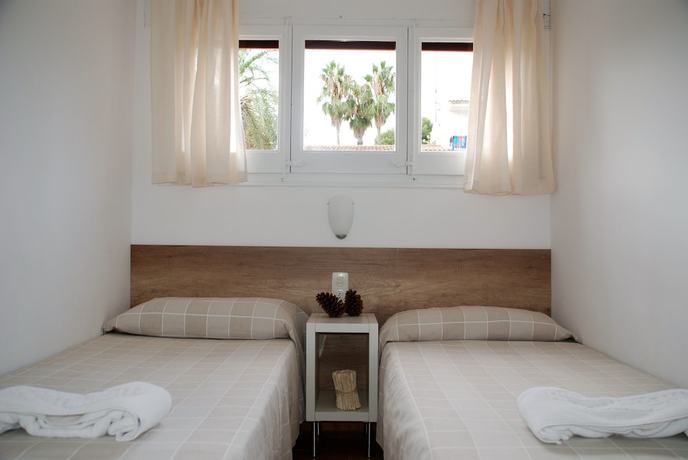 Imagen de la habitación del Hotel Apartaments Margarita Sabina Pinell. Foto 8