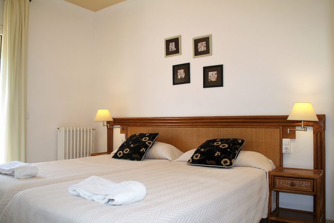 Imagen de la habitación del Hotel Apartaments Margarita Sabina Pinell. Foto 9