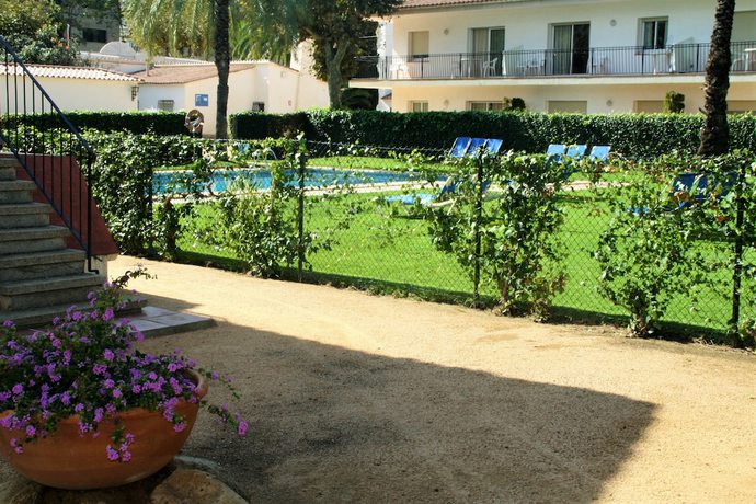 Imagen de la habitación del Hotel Apartaments Margarita Sabina Pinell. Foto 13