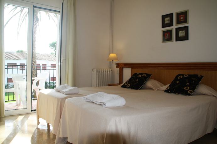 Imagen de la habitación del Hotel Apartaments Margarita Sabina Pinell. Foto 16