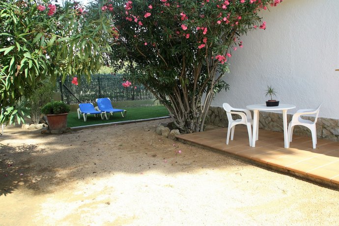 Imagen de la habitación del Hotel Apartaments Margarita Sabina Pinell. Foto 18