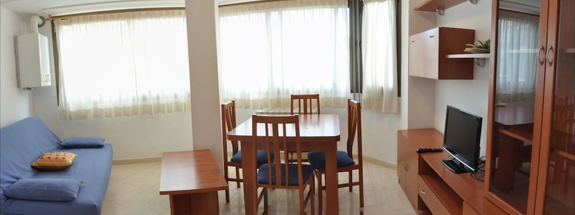 Imagen de la habitación del Hotel Apartaments Playas Centro. Foto 16
