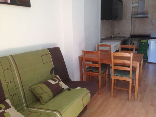 Imagen de los interiores del Hotel Apartaments Playas Fenals. Foto 12