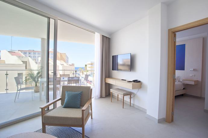 Imagen de la habitación del Hotel Apartaments Posidonia. Foto 2