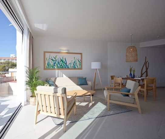 Imagen de la habitación del Hotel Apartaments Posidonia. Foto 13