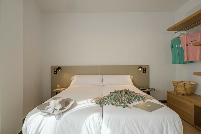 Imagen de la habitación del Hotel Apartaments Reial 1. Foto 13