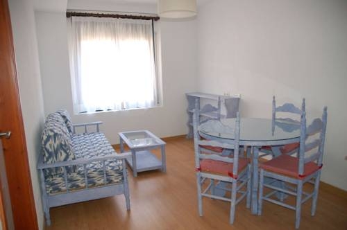 Imagen general del Hotel Apartaments Sant Lluis. Foto 1