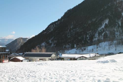 Imagen general del Hotel Apartaments Ski-Golf. Foto 3