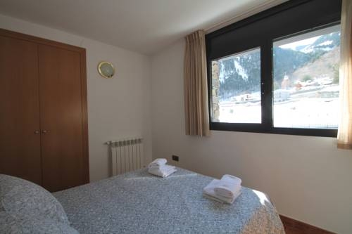 Imagen general del Hotel Apartaments Ski-Golf. Foto 15