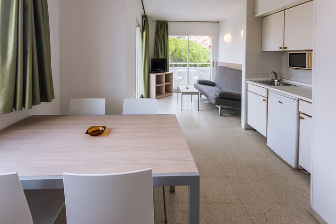 Imagen de la habitación del Hotel Apartaments Solmar. Foto 6