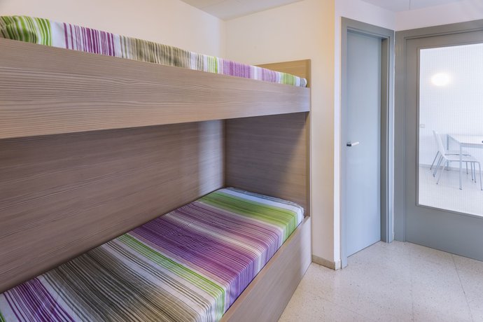 Imagen de la habitación del Hotel Apartaments Solmar. Foto 8