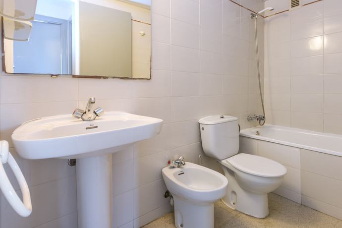 Imagen de la habitación del Hotel Apartaments Solmar. Foto 10