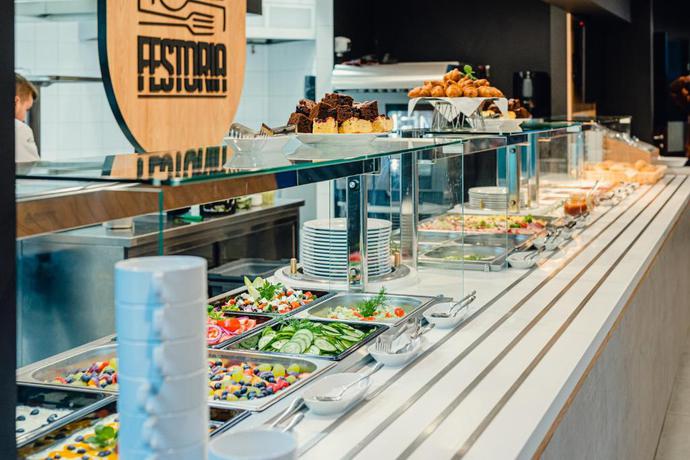 Imagen del bar/restaurante del Hotel Apartamenty Collegia. Foto 1