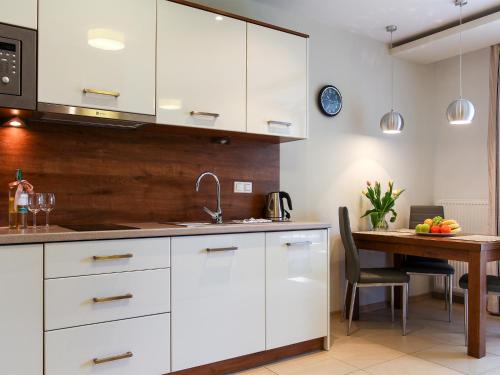 Imagen de la habitación del Hotel Apartamenty Marina Jastrzębia G&oacute;ra. Foto 7