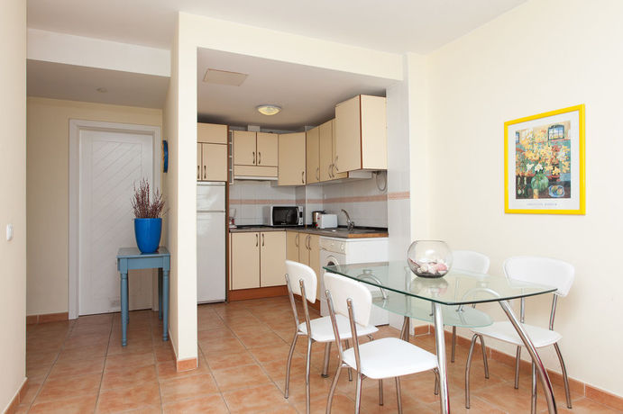 Imagen general del Hotel ApartandChic Corralejo Center. Foto 4
