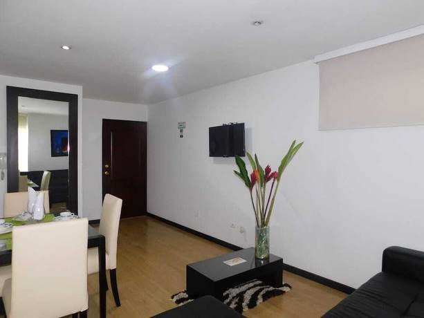 Imagen de la habitación del Hotel Apartasuites Business Center. Foto 4
