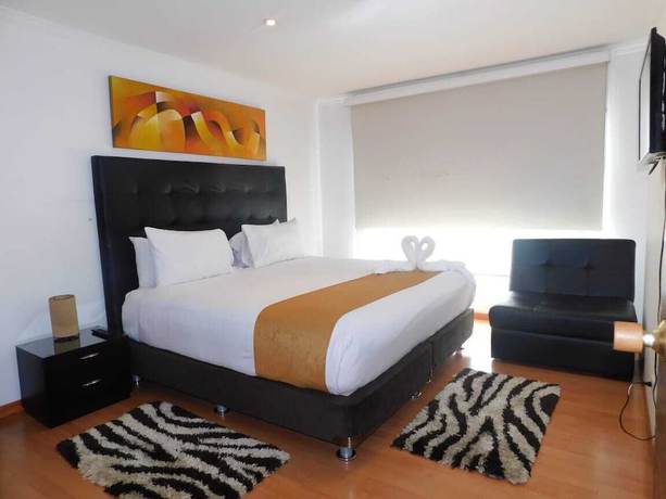 Imagen de la habitación del Hotel Apartasuites Business Center. Foto 9