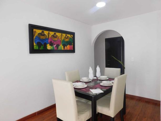 Imagen de la habitación del Hotel Apartasuites Business Center. Foto 13