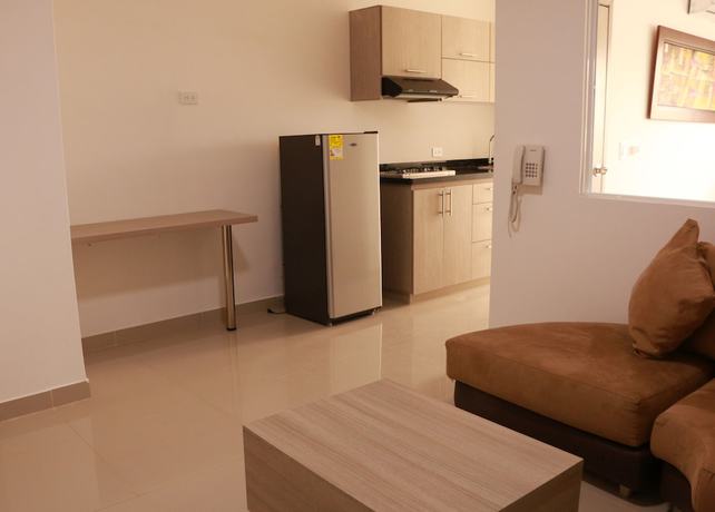 Imagen de la habitación del Hotel Apartasuites La Flora. Foto 13