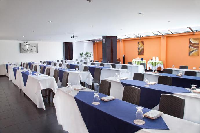 Imagen de los interiores del Hotel Aparta-suites Mirador Del Recuerdo. Foto 8