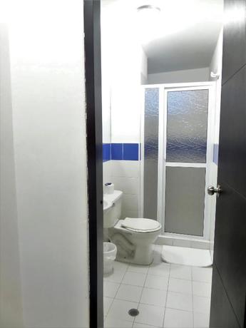 Imagen de la habitación del Hotel Apartasuites San Marcos. Foto 7