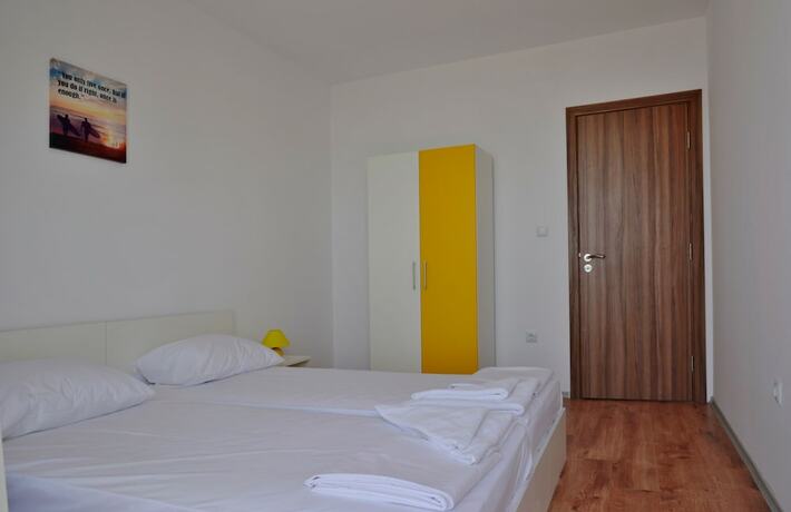 Imagen de la habitación del Hotel Apartcomplex Chateau Aheloy. Foto 32