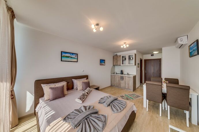 Imagen general del Hotel Apartcomplex Golden Bay. Foto 4